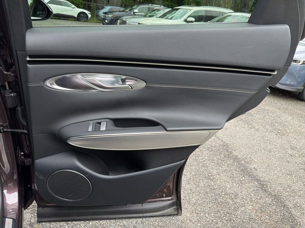 2023 GENESIS GV70 Standard - Photo 12