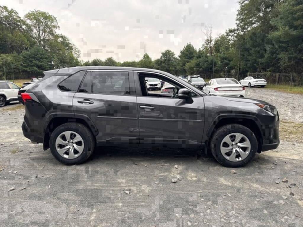 Used 2022 Toyota RAV4 LE SUV