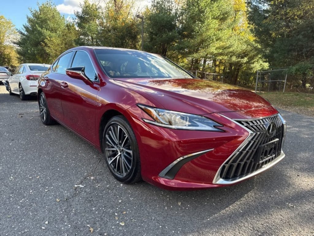 Used 2022 Lexus ES 350 Sedan