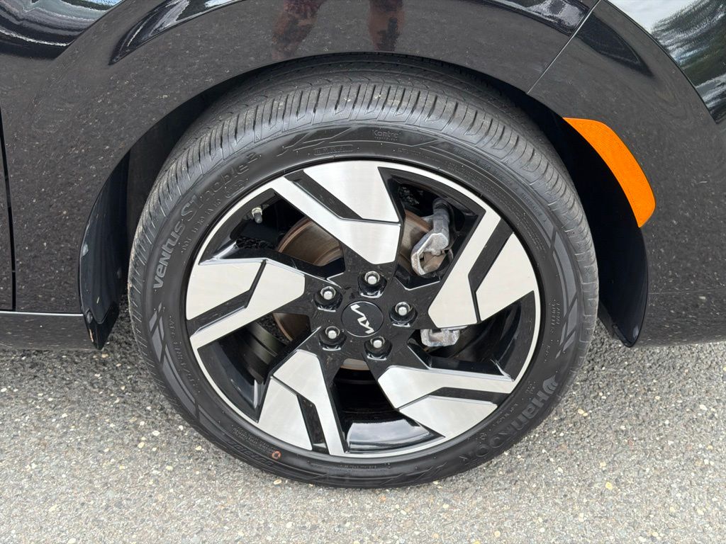 2024 Kia Soul GT-Line - Photo 8
