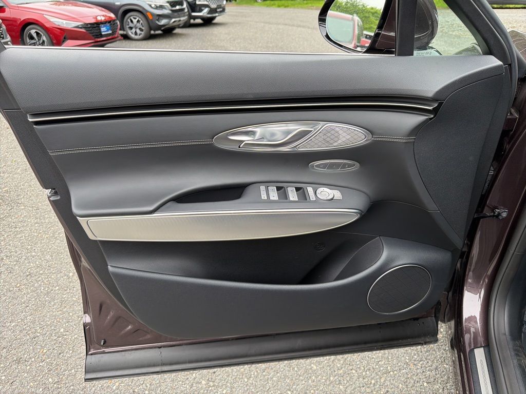 2023 GENESIS GV70 Standard - Photo 18