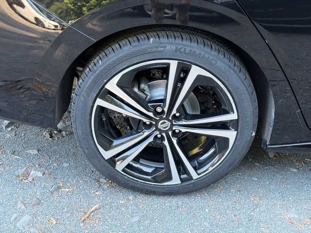 2023 Nissan Sentra SR - Photo 7