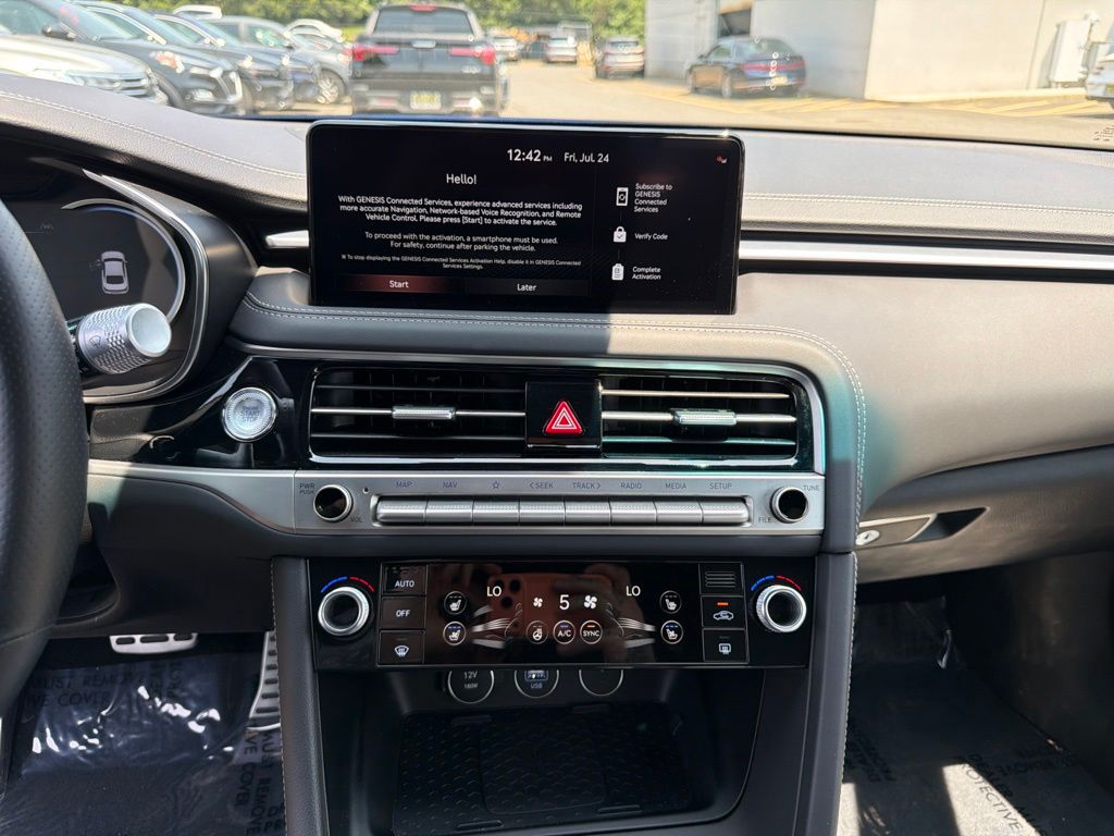 2024 GENESIS G70 Sport Advanced - Photo 23