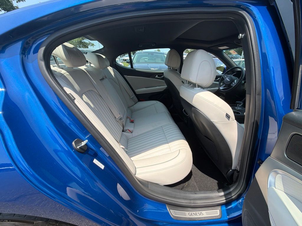 2024 GENESIS G70 Sport Advanced - Photo 11