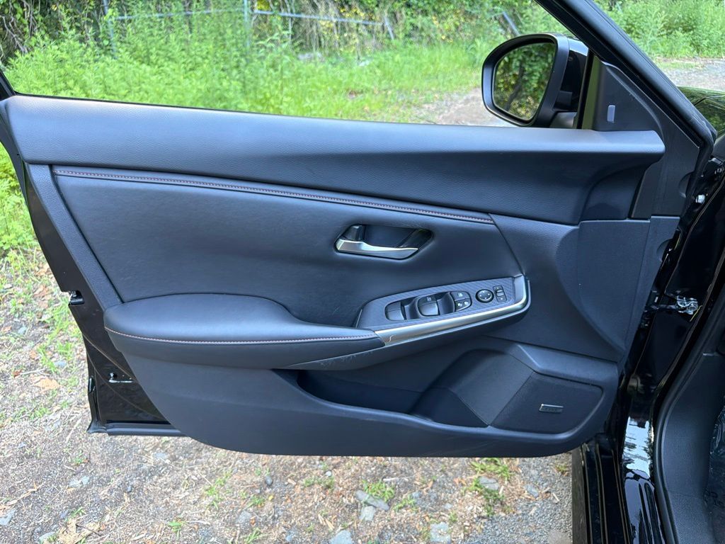 2023 Nissan Sentra SR - Photo 16