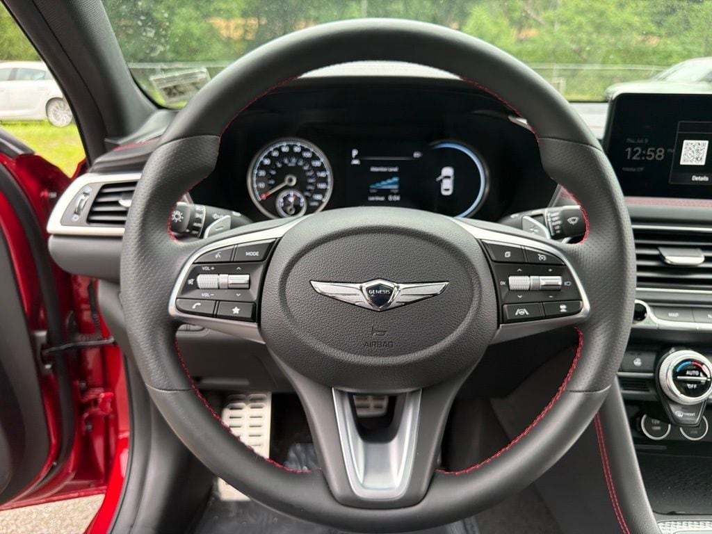 2023 GENESIS G70 Standard - Photo 19