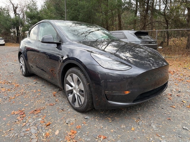 Used 2024 Tesla Model Y Long Range with VIN 7SAYGDEE1RA254924 for sale in Freehold, NJ