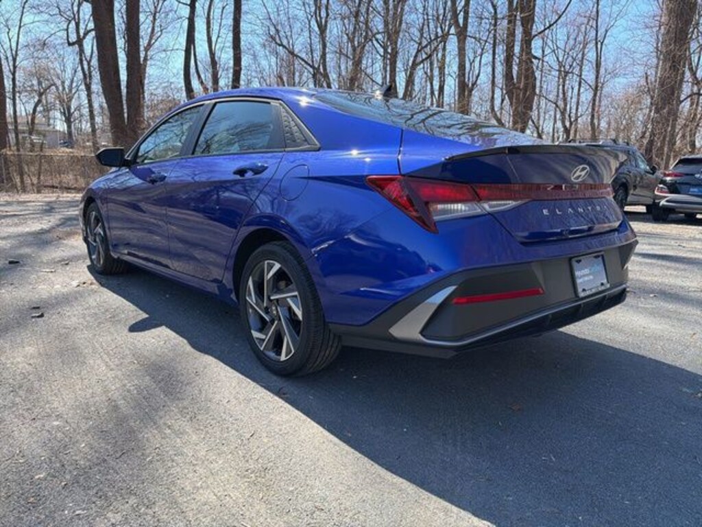 Certified 2025 Hyundai Elantra SEL Sport Sedan
