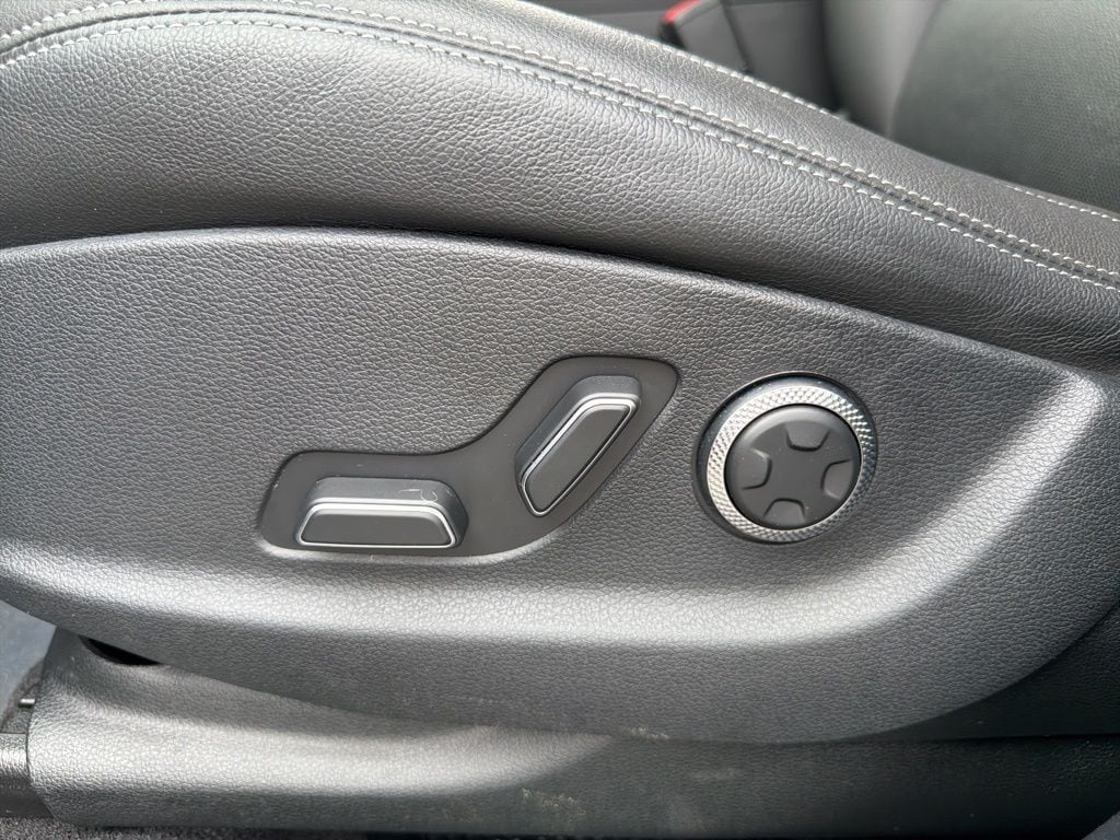 2023 GENESIS GV70 Standard - Photo 20