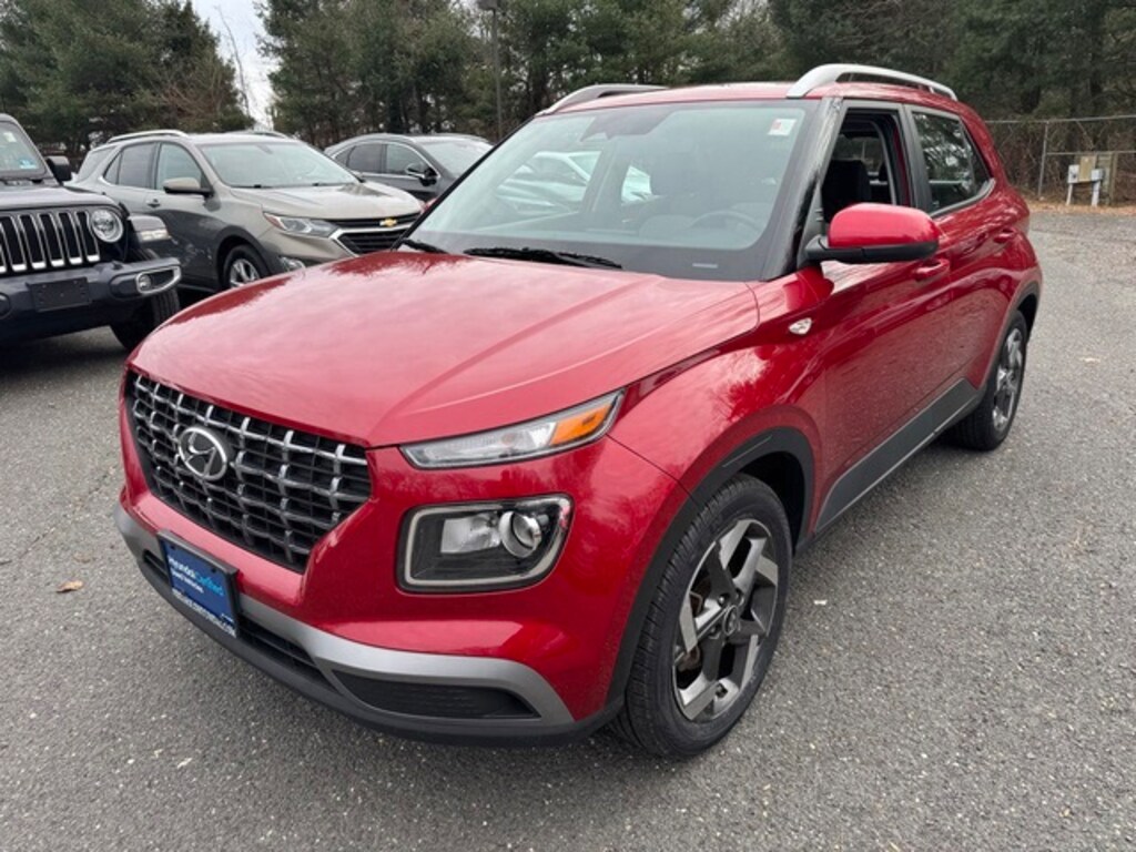 Used 2023 Hyundai Venue SEL SUV