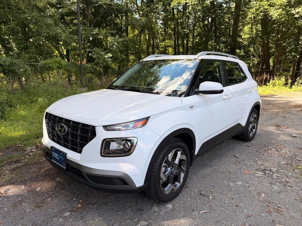 Certified 2023 Hyundai Venue SEL SUV
