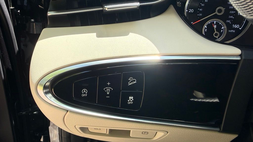 2023 GENESIS GV70 Standard - Photo 25