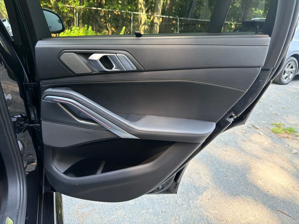 2021 BMW X6 M50i - Photo 12