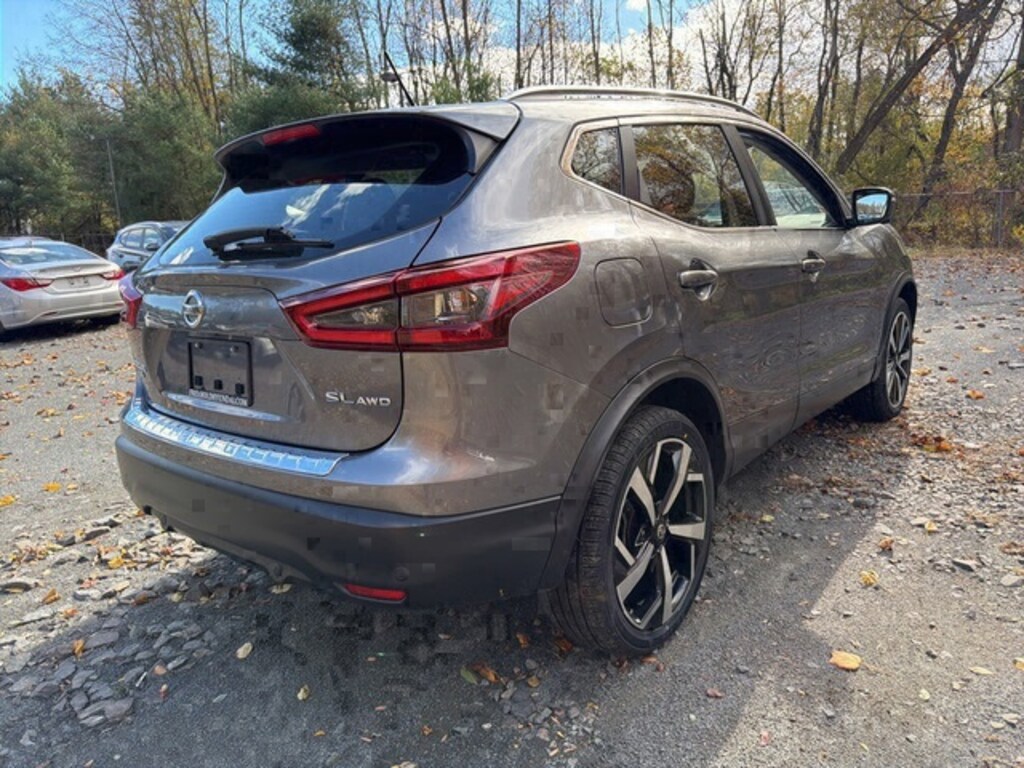 Used 2020 Nissan Rogue Sport SL SUV