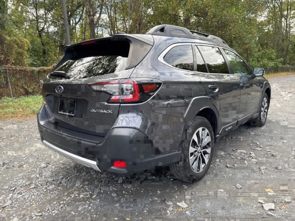 Used 2023 Subaru Outback Limited SUV