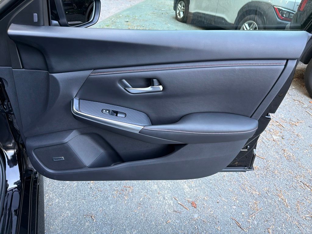 2023 Nissan Sentra SR - Photo 10