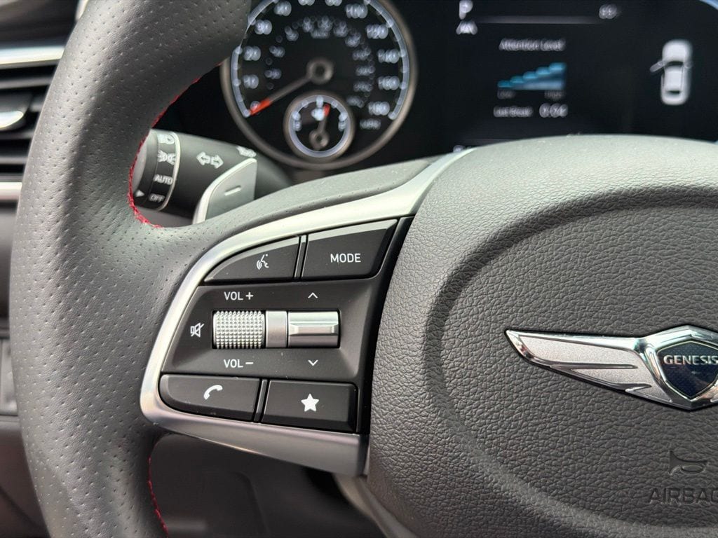 2023 GENESIS G70 Standard - Photo 20