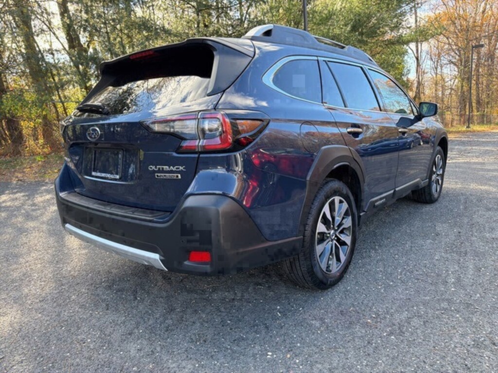 Used 2024 Subaru Outback Touring SUV