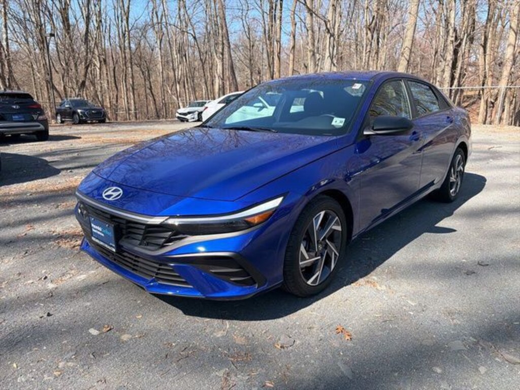 Certified 2025 Hyundai Elantra SEL Sport Sedan