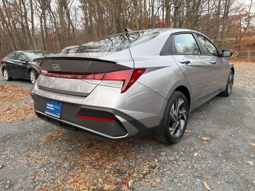 Used 2025 Hyundai Elantra SEL Sport Sedan