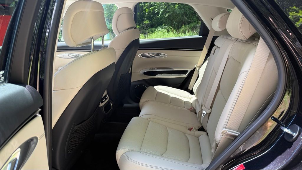 2023 GENESIS GV70 Standard - Photo 19