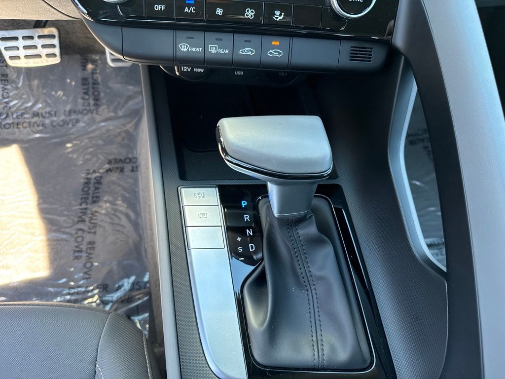 2025 Hyundai Elantra SEL - Photo 27