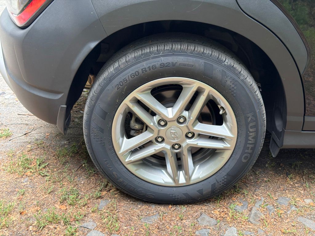 2023 Hyundai Kona SE - Photo 7