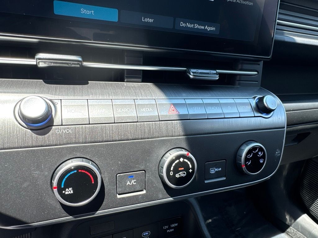 2025 Hyundai Kona SE - Photo 24