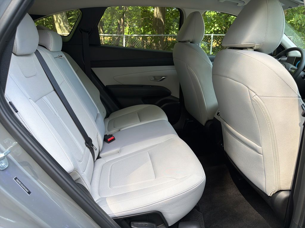 2025 Hyundai Tucson SEL - Photo 11
