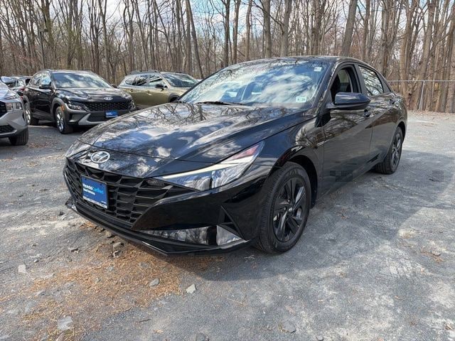 2023 Hyundai Elantra Sedan 