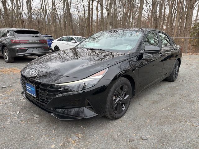 2023 Hyundai Elantra Sedan 