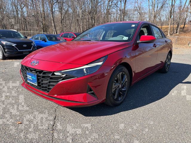 2023 Hyundai Elantra Sedan 