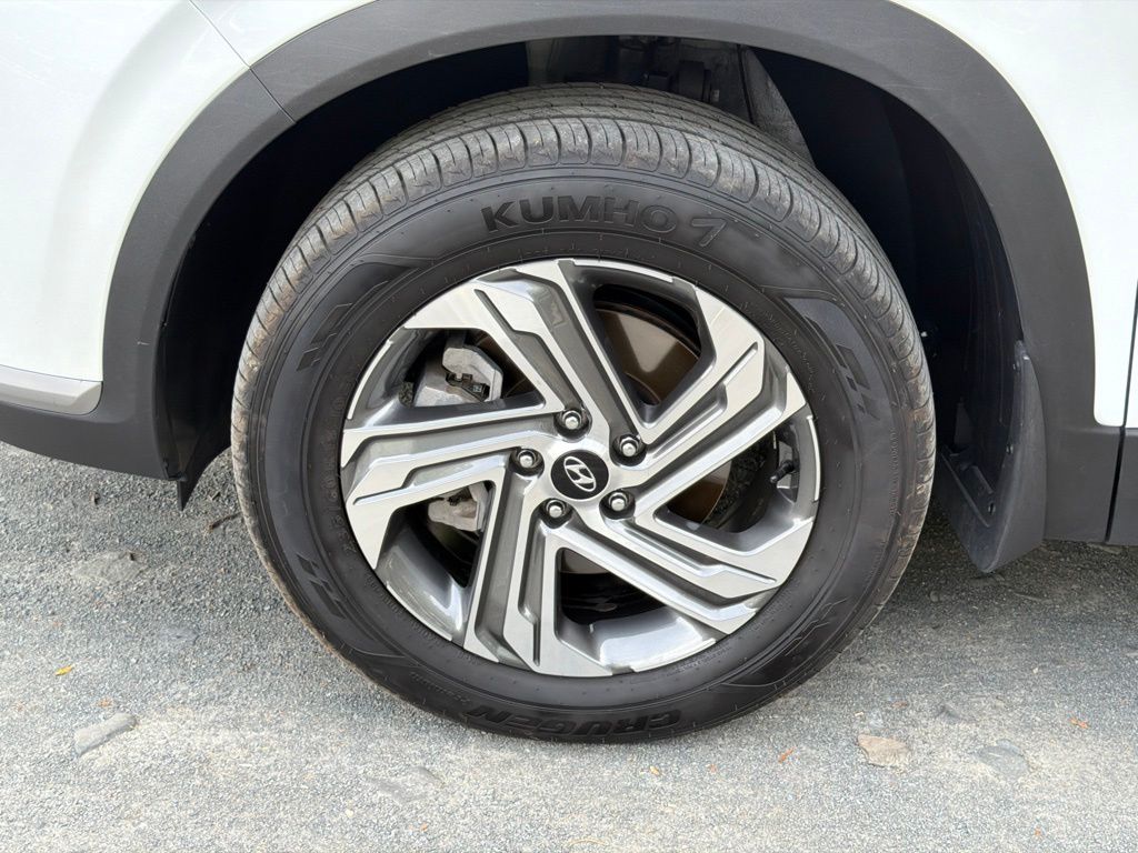 2023 Hyundai Santa Fe SE - Photo 5