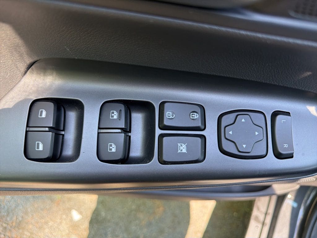 2023 Hyundai Kona SEL - Photo 18