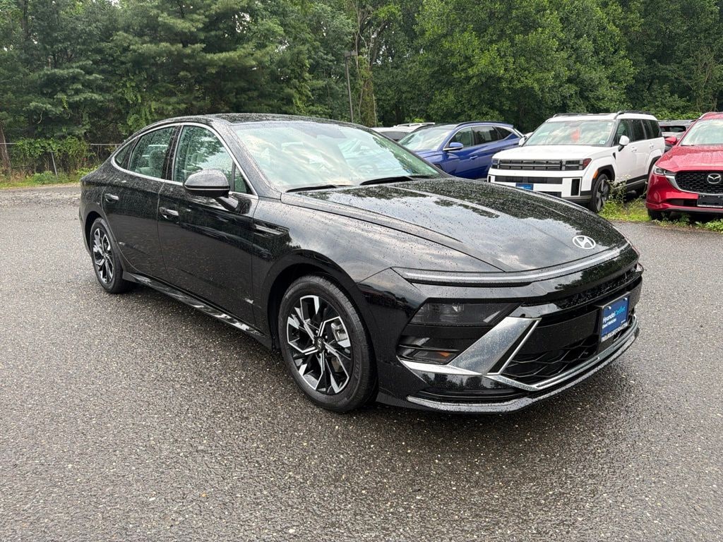 Certified 2025 Hyundai Sonata SEL Sedan