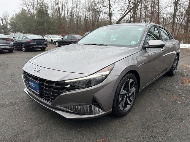 2023 Hyundai Elantra Sedan 