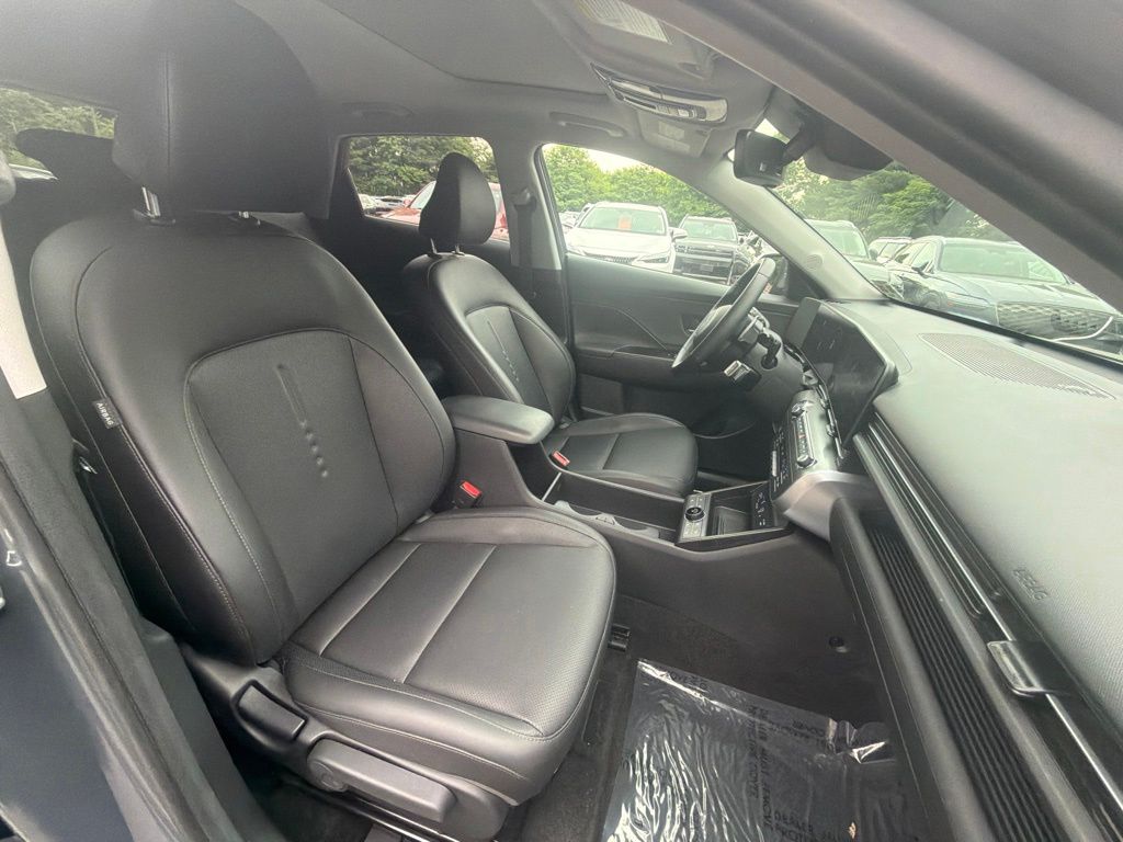 2024 Hyundai Kona Limited - Photo 9