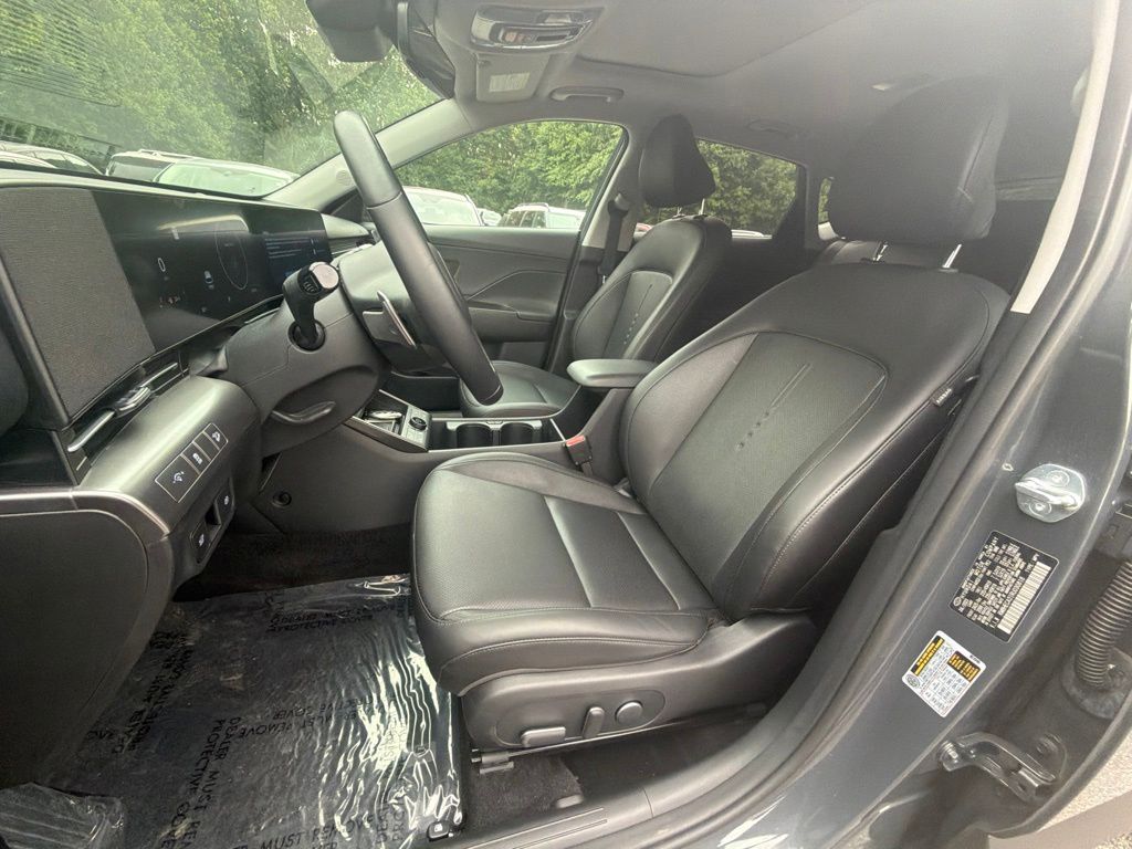 2024 Hyundai Kona Limited - Photo 17