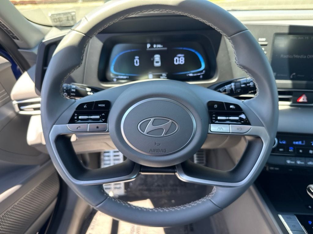 2025 Hyundai Elantra SEL - Photo 21
