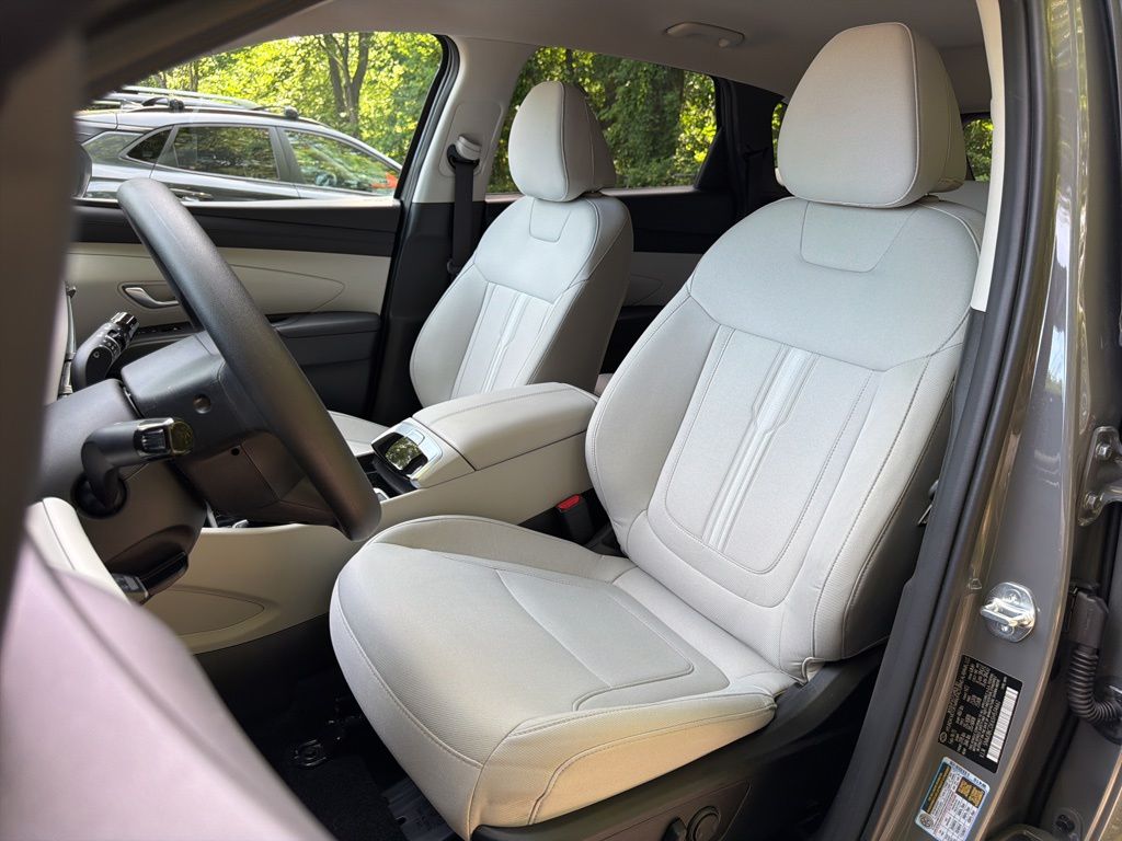 2025 Hyundai Tucson SEL - Photo 17