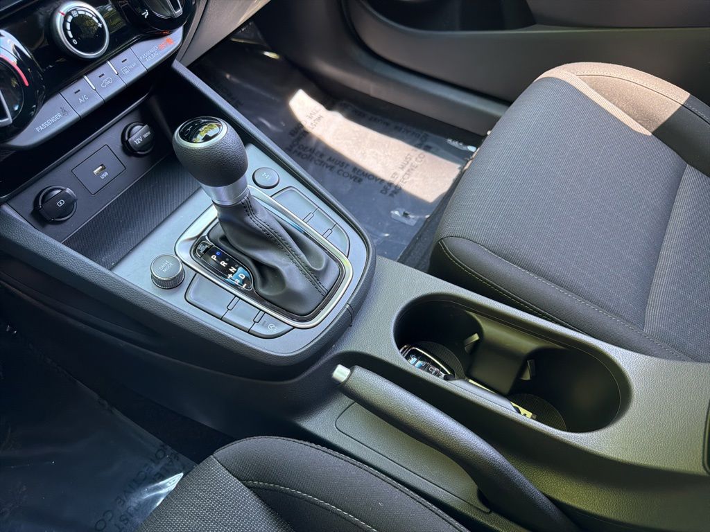 2023 Hyundai Kona SEL - Photo 28