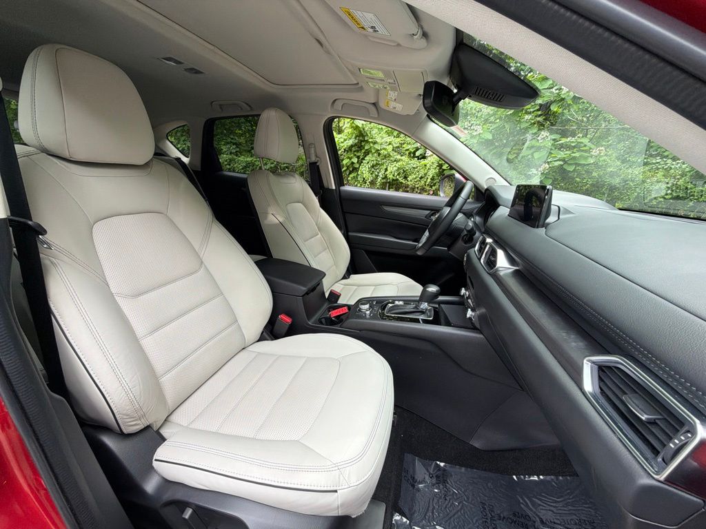 2024 Mazda CX-5 S Preferred package - Photo 9