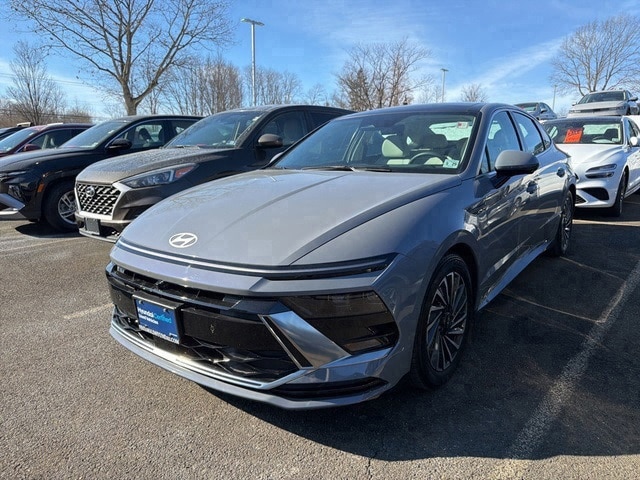2024 Hyundai Sonata Hybrid Sedan 