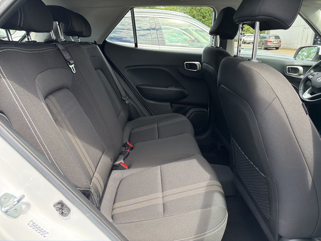 2023 Hyundai Venue SEL - Photo 11