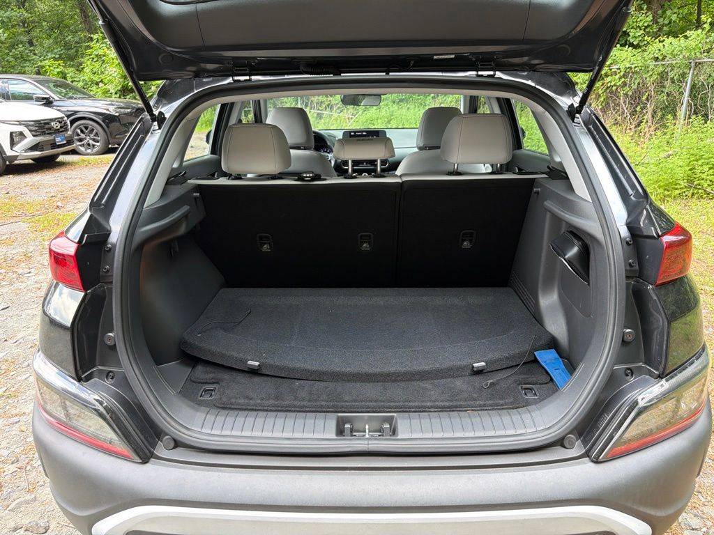2023 Hyundai Kona SE - Photo 12