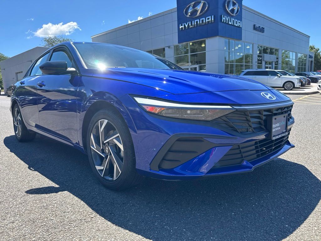 2025 Hyundai Elantra SEL - Photo 10