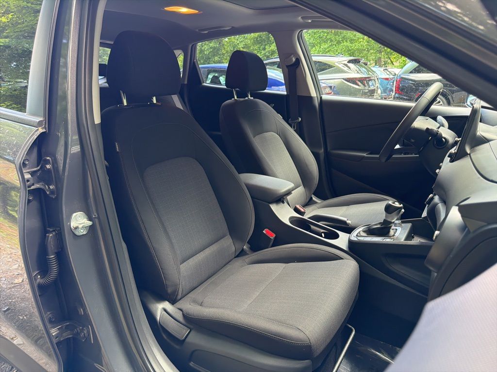 2023 Hyundai Kona SEL - Photo 10