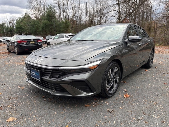 2025 Hyundai Elantra SEL