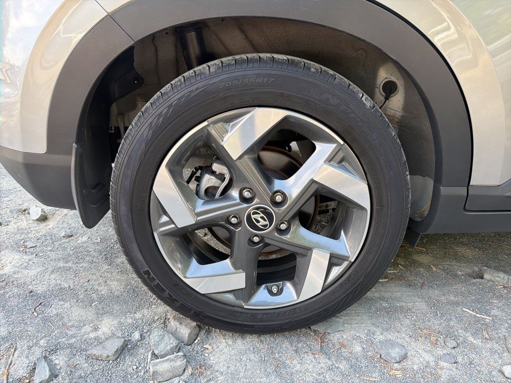 2023 Hyundai Venue SEL - Photo 7