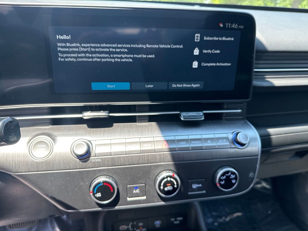 2025 Hyundai Kona SE - Photo 23